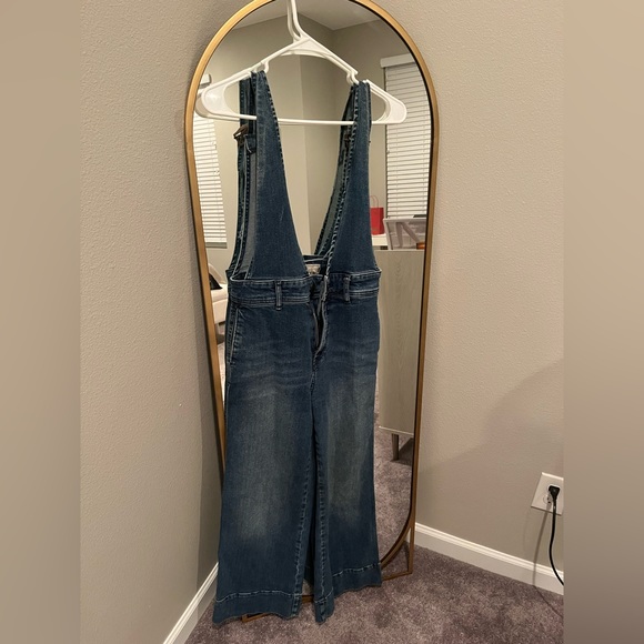 Free People A-line overalls - Picture 2 of 4